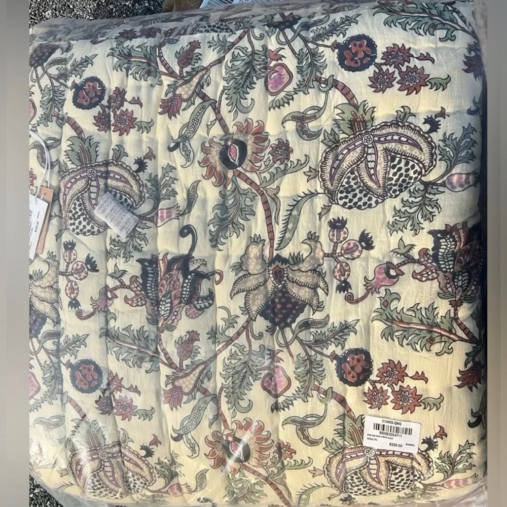 π°Brand New Roller Rabbit Amanda Queen
Size Quilt Sage - Picture 4 of 7